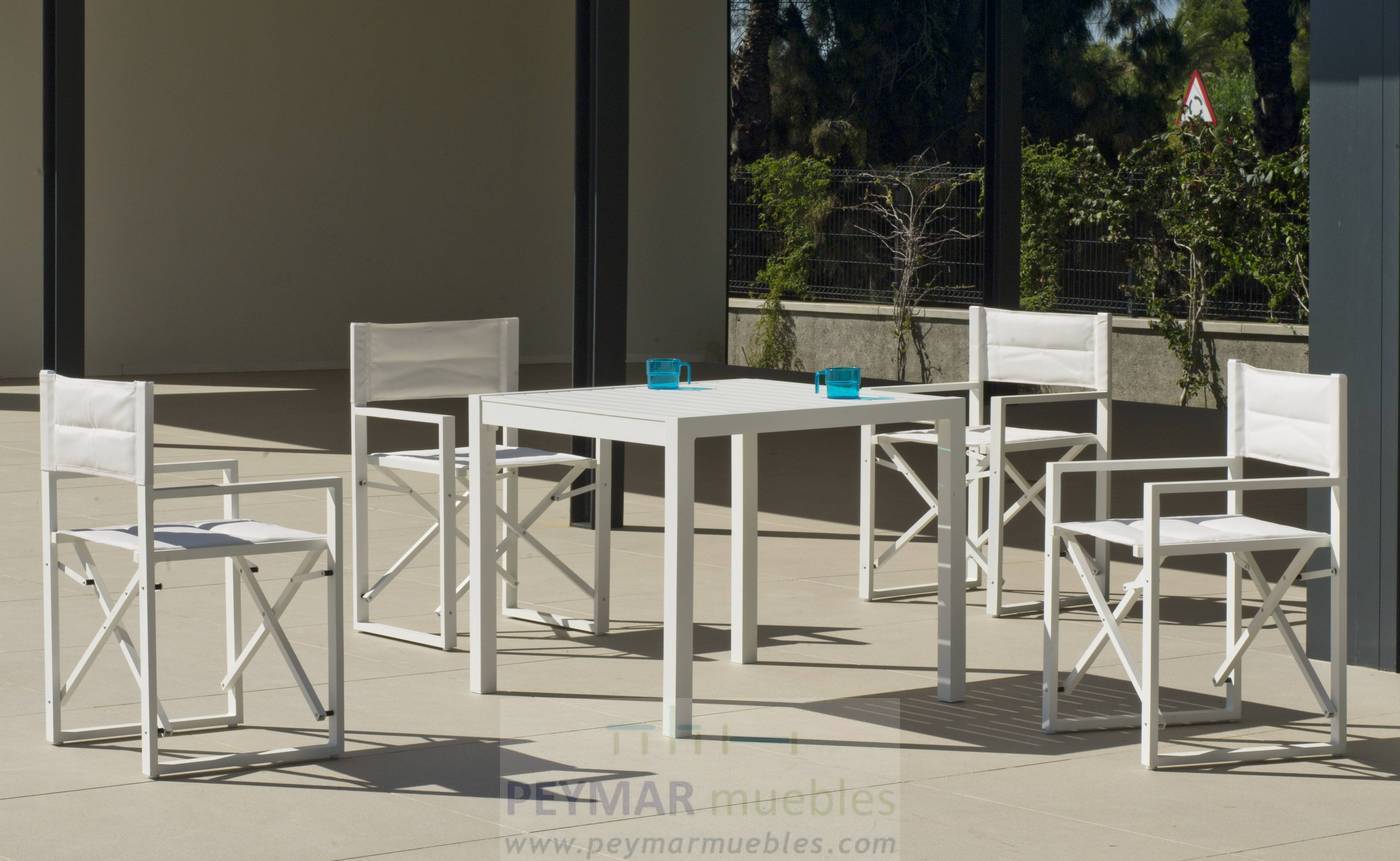 Conjunto aluminio luxe: Mesa cuadrada 90 cm + 4 sillones plegables. Disponible en color blanco o antracita.