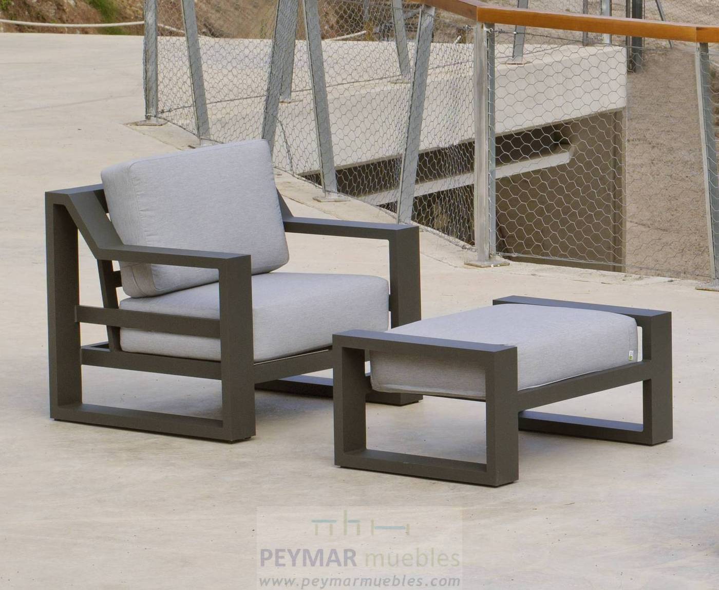 Set Aluminio Luxe Rosenborg-10 - Conjunto lujo para jardín: 1 sofá de 3 plazas + 2 sillones + 2 reposapiés + 1 mesa de centro. Estructura de alumino reforzado color blanco, antracita, champagne, plata o marrón.