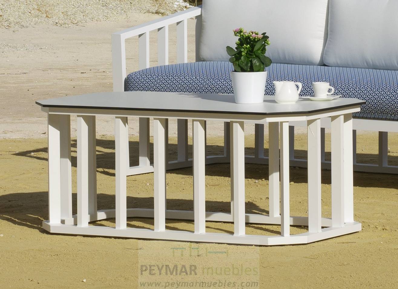 Set Aluminio Birmania-9 - Conjunto confort aluminio: 1 sofá 2 plazas + 2 sillones + 1 mesa de centro + 2 reposapiés. Disponible en color blanco o antracita.