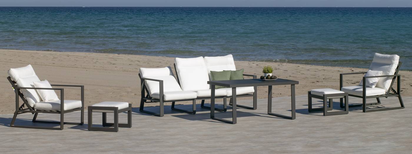 Conjunto aluminio: sofá 3 plazas + 2 sillones + mesa de comedor + 2 taburetes. Respaldos reclinables. Colores: blanco, antracita, champagne, plata o marrón.
