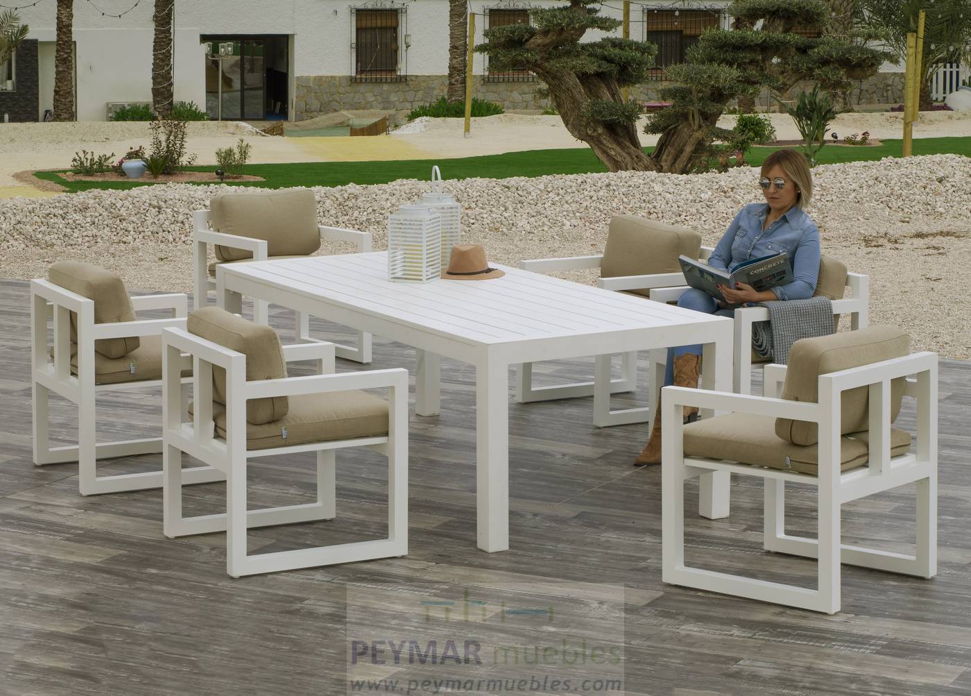 Sillón Aluminio Dominique-30 - Sillón lujoso de comedor para jardín. Estructura de aluminio y cojines desenfundables.