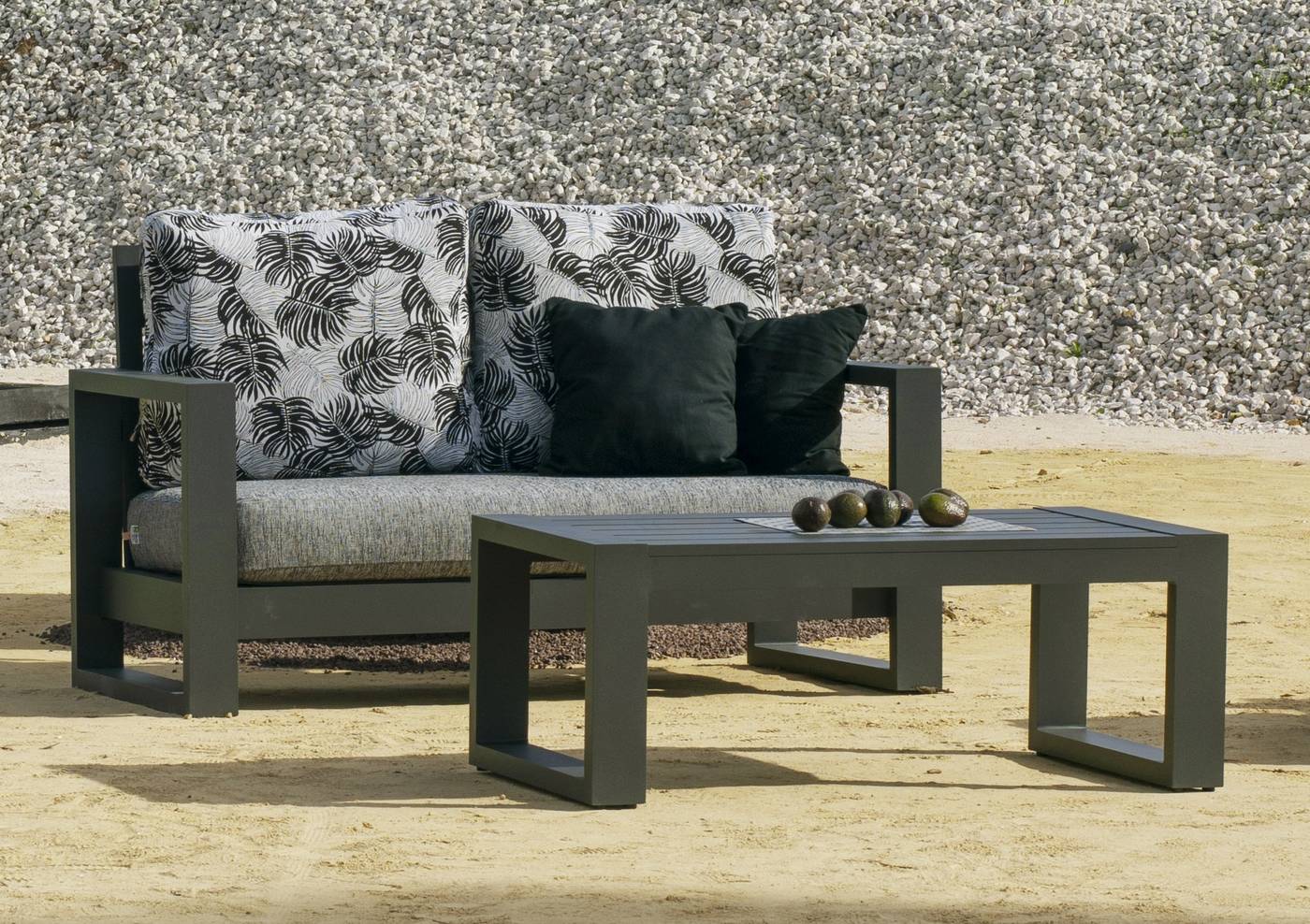 Set Aluminio Luxe Cartago-7 - Conjunto lujoso y robusto de aluminio: 1 sofá de 2 plazas + 2 sillones + 1 mesa de centro + cojines.