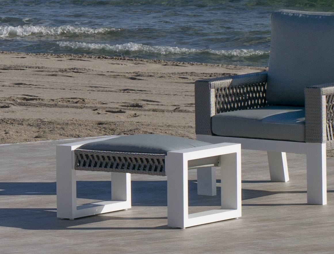 Set Aluminio Estambul-10 - Conjunto aluminio: 1 sofá de 3 plazas + 2 sillones + 1 mesa de centro + 2 taburetes + cojines. Disponible en color blanco, gris, marrón o champagne.