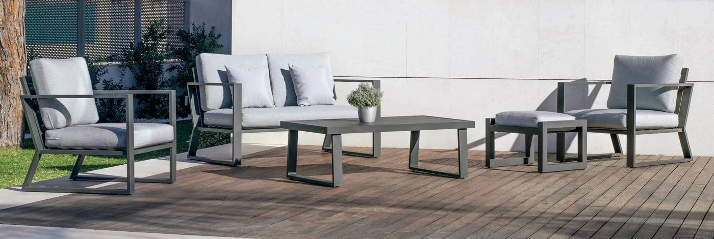 Set Aluminio Bolonia-9 - Conjunto aluminio  lujo: 1 sofá de 2 plazas + 2 sillones + 1 mesa de centro + 2 taburetes. Disponible en color blanco, plata, marrón, champagne o antracita.