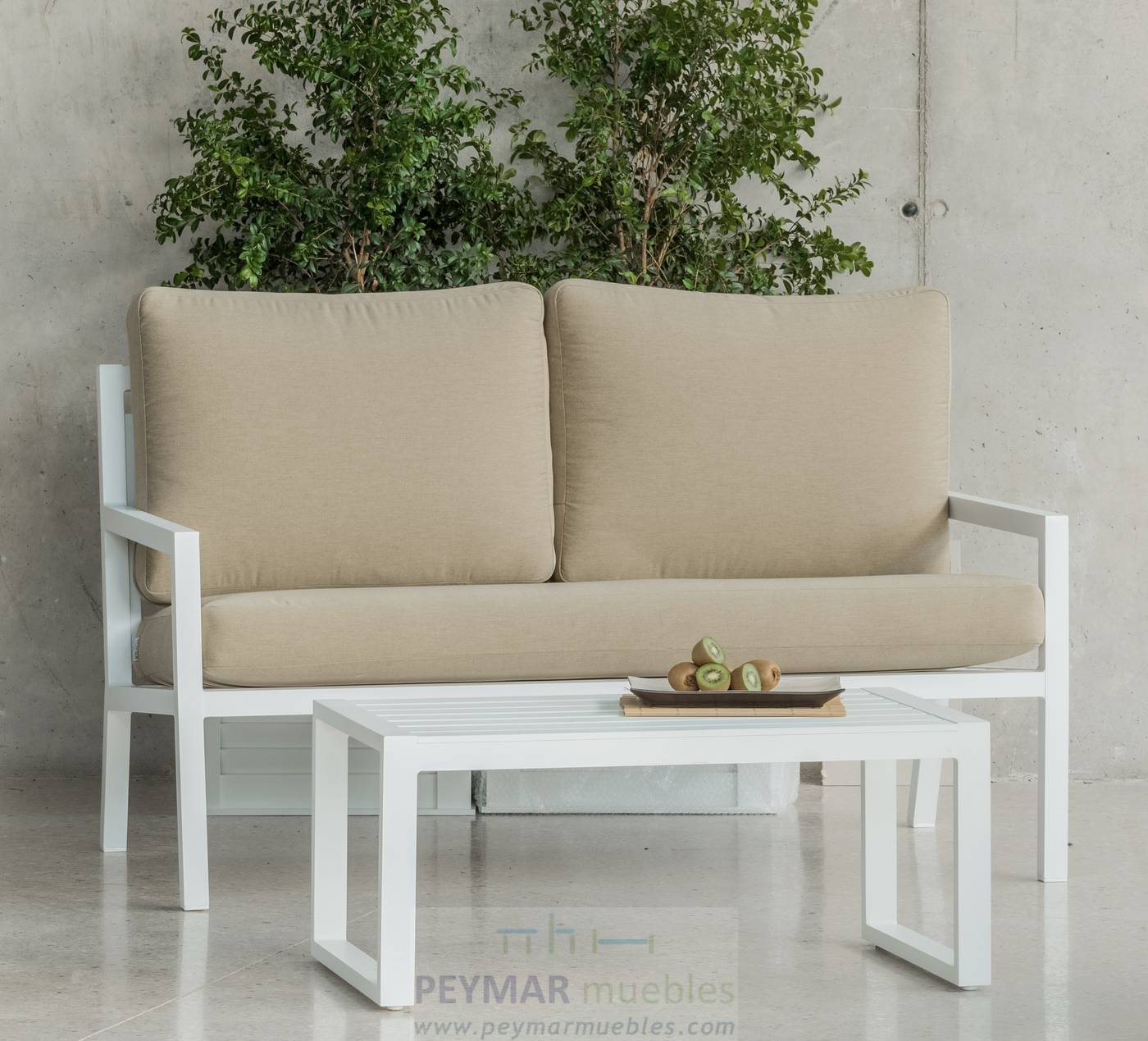 Set Aluminio Luxe Dounvil-9 - Conjunto de aluminio de lujo que incluye: un sofá dos plazas, dos sillones, una mesa de centro,  dos reposapiés y cojines. Estructura aluminio color blanco, antracita, champagne, plata o marrón.