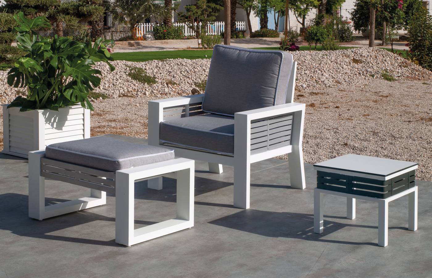 Taburete Luxe Alumino Gala-5 - Exclusivo taburete/reposapiés de aluminio bicolor para jardín o terraza.
