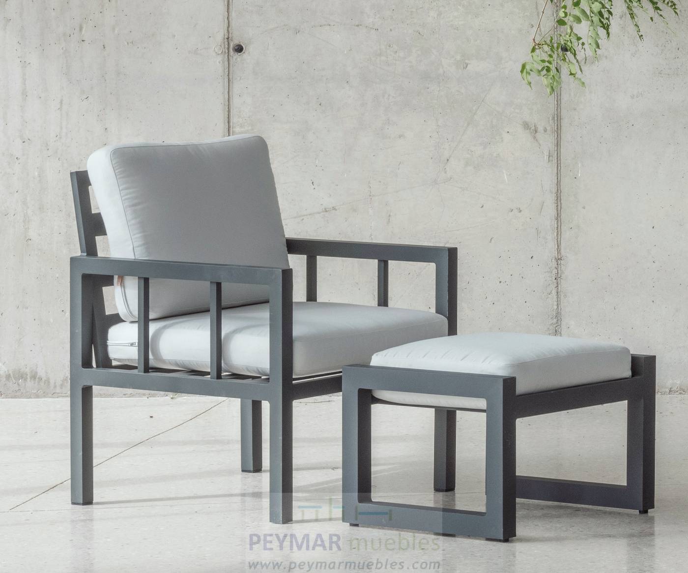 Set Aluminio Luxe Solano-10 - Conjunto aluminio: 1 sofá 3 plazas + 2 sillones + 1 mesa de centro + 2 reposapiés. Disponible en color blanco, antracita, champagne, plata o marrón.<br/><br/><b>OFERTA VÁLIDA HASTA EL 30 DE JUNIO O FIN DE EXISTENCIAS</b>.