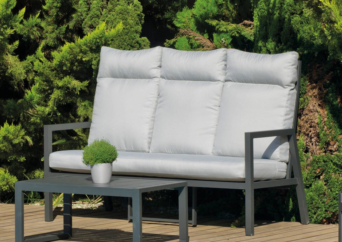 Set Aluminio Haston-8 - Conjunto aluminio: sofá 3 plazas + 2 sillones + mesa de centro + cojines. Colores: blanco, plata, antracita o bronce.