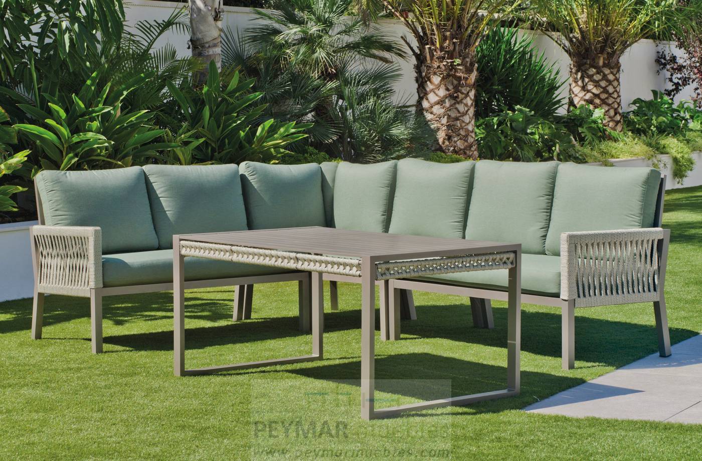 Rinconera modular lujo de 6 plazas  +  mesa comedor. Fabricado de aluminio y cuerda en colores blanco, gris, marrón o champagne.