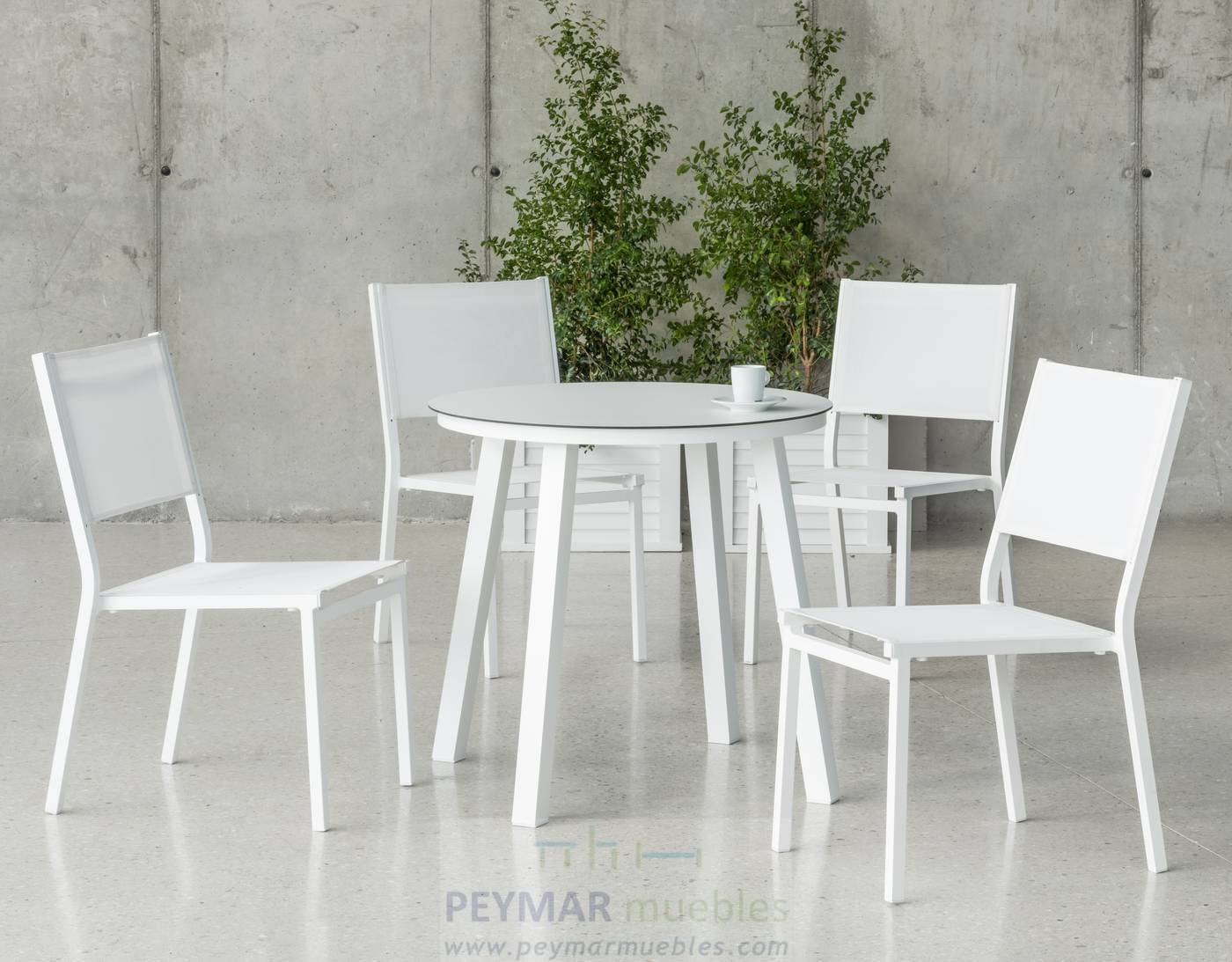 Mesa California HPL-80 - Mesa redonda de aluminio, con patas cuadradas y tablero HPL de 80 cm. Disponible en color blanco, antracita o champagne.