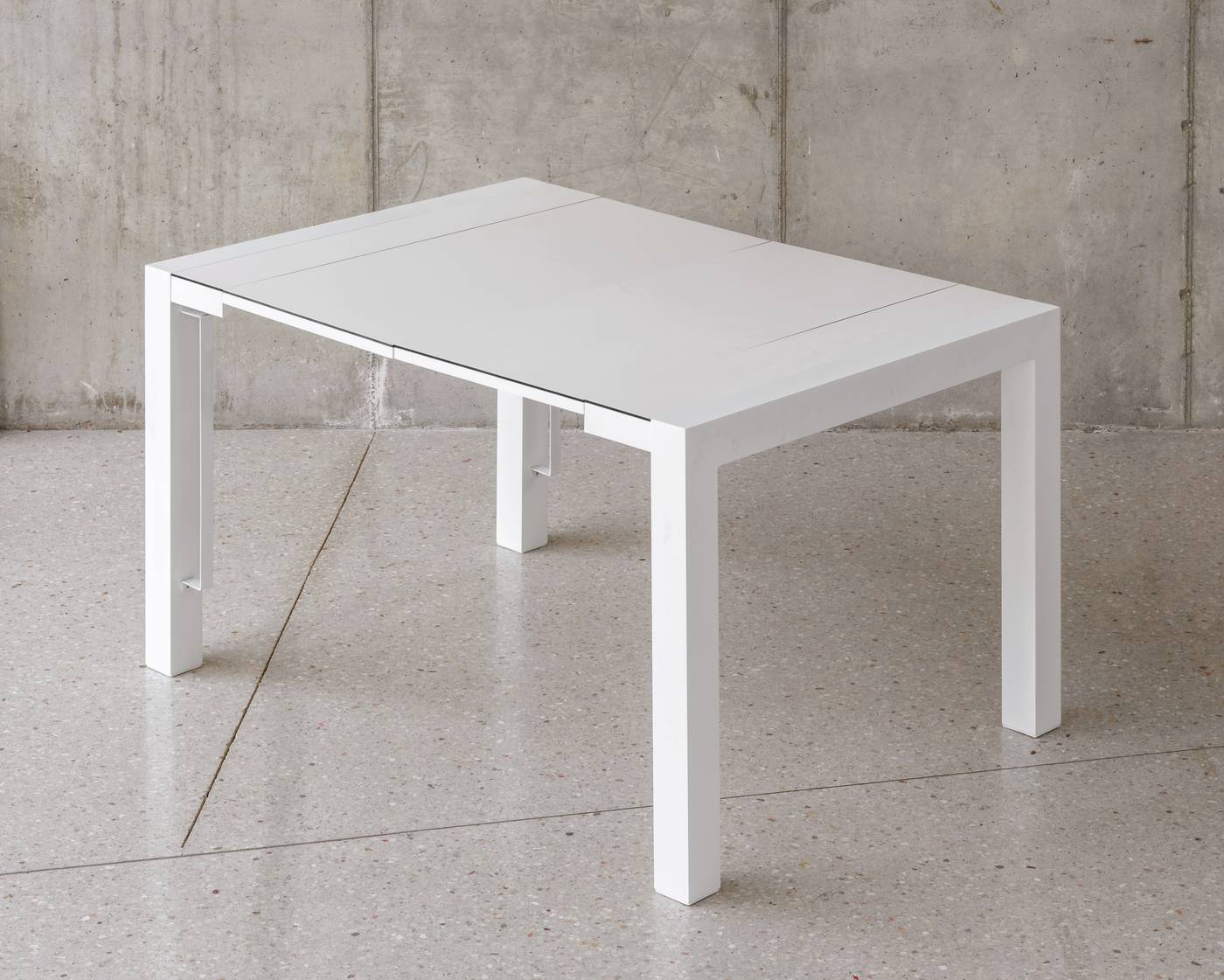Set Aluminio LimaExt-Córcega 150-4 - Conjunto de aluminio: mesa extensible con tablero HPL + 4 sillones de textilen. Disponible en color blanco o antracita.