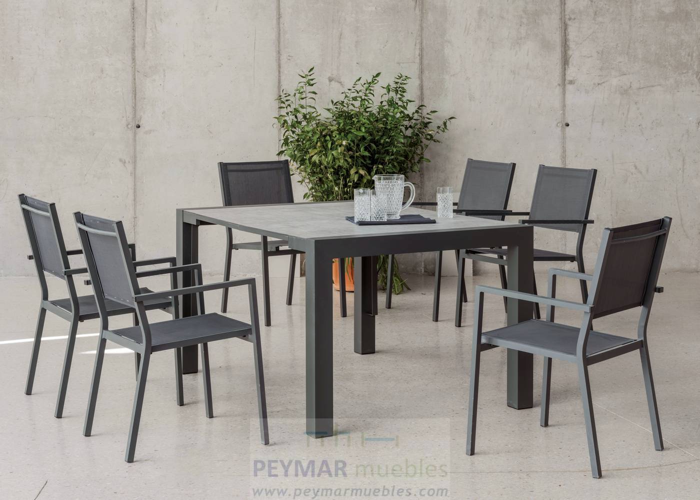 Set Aluminio LimaExt-Córcega 150-4 - Conjunto de aluminio: mesa extensible con tablero HPL + 4 sillones de textilen. Disponible en color blanco o antracita.