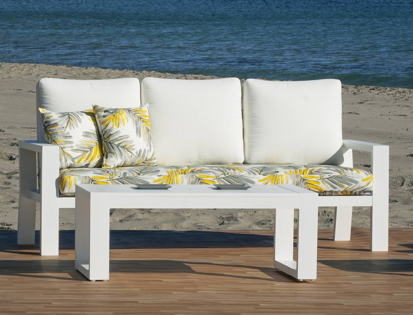 Set Aluminio Luxe Kingston-8 - Conjunto lujoso de aluminio: 1 sofá de 3 plazas + 2 sillones + 1 mesa de centro + cojines.