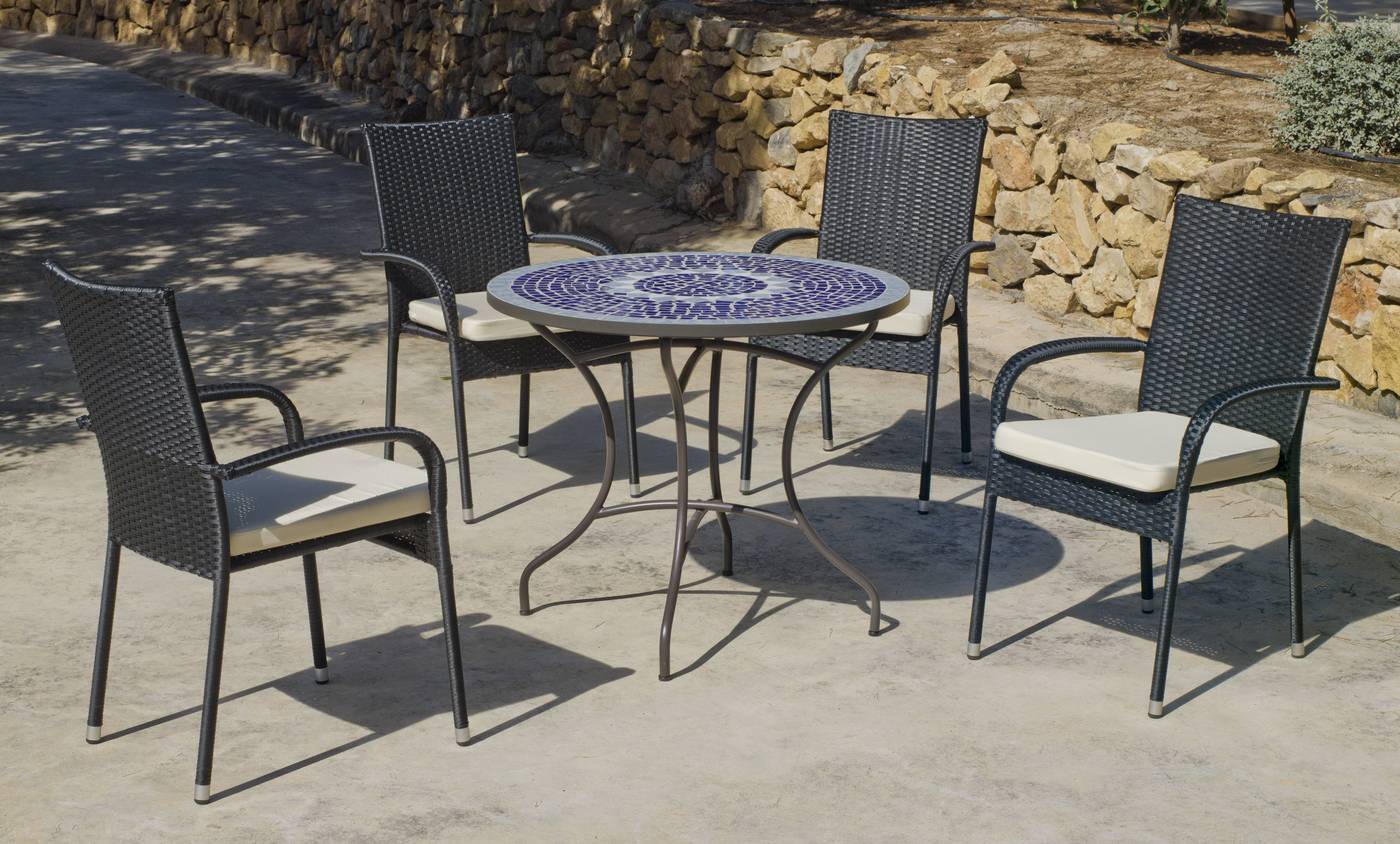 Conjunto para jardín color gris antracita: 1 mesa de forja con panel mosaico circular de 90 cm. + 4 sillones de ratán sintético