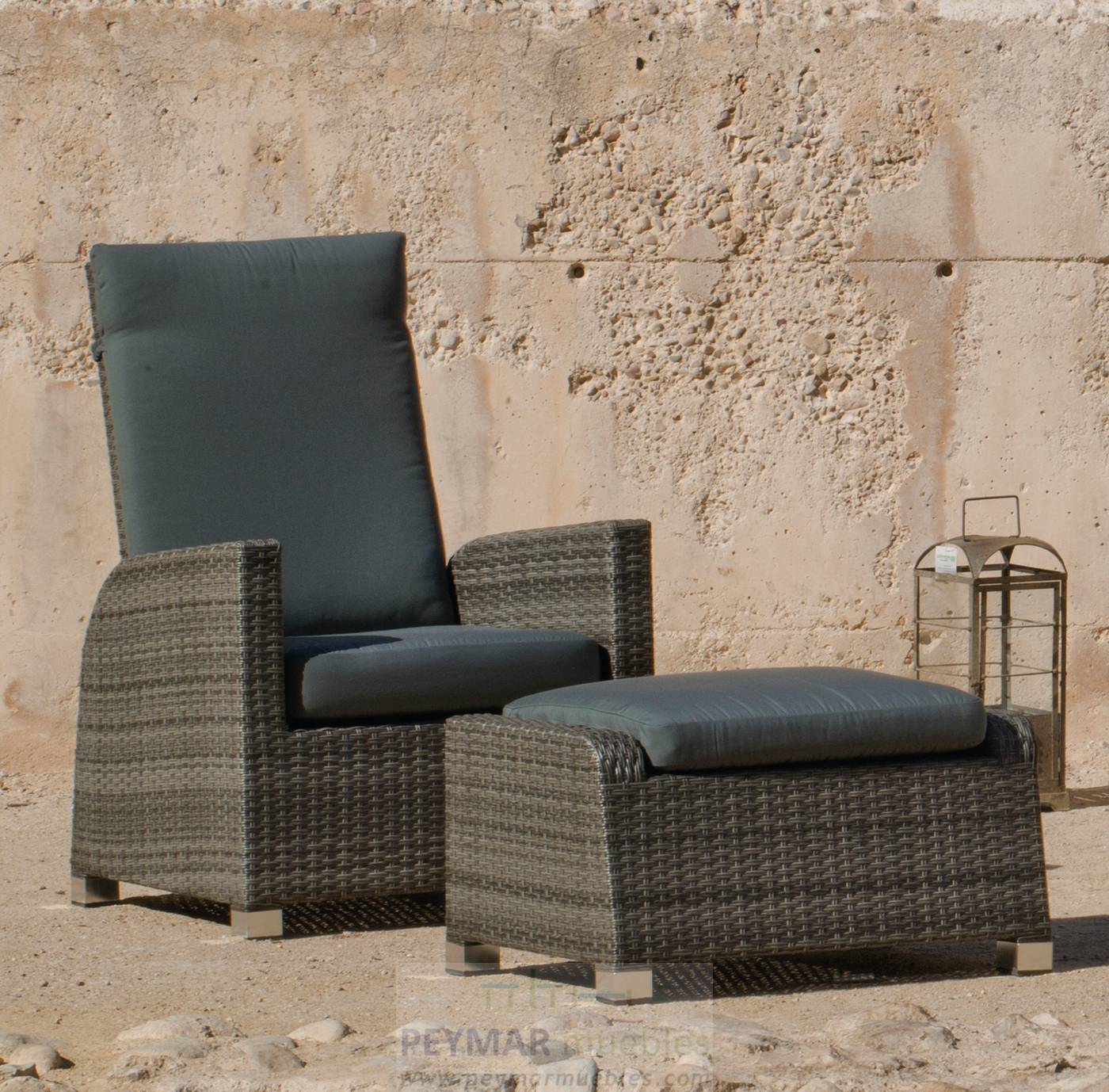 Conjunto Médula Luxe Samba-15 - Conjunto médula sintética lujo color gris: 2 sillones multiposiciones + 1 mesa auxiliar + 2 reposapiés con cojines.