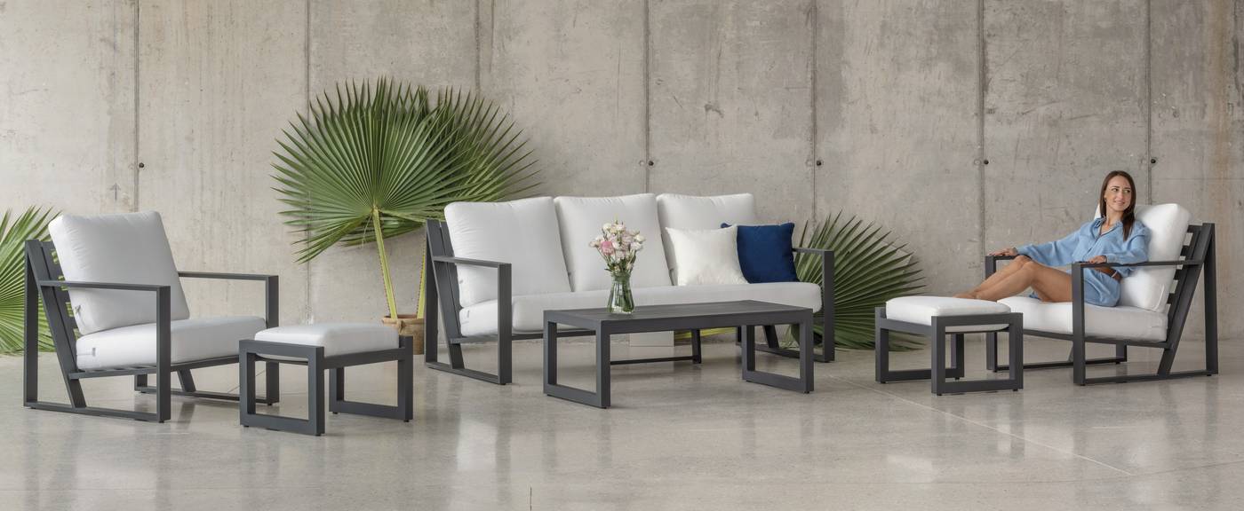 Set Aluminio Luxe Aleli-10 - Lujoso conjunto de aluminio: 1 sofá de 3 plazas + 2 sillones + 2 reposapiés + 1 mesa de centro. Disponible en color blanco, antracita, champagne, plata o marrón.