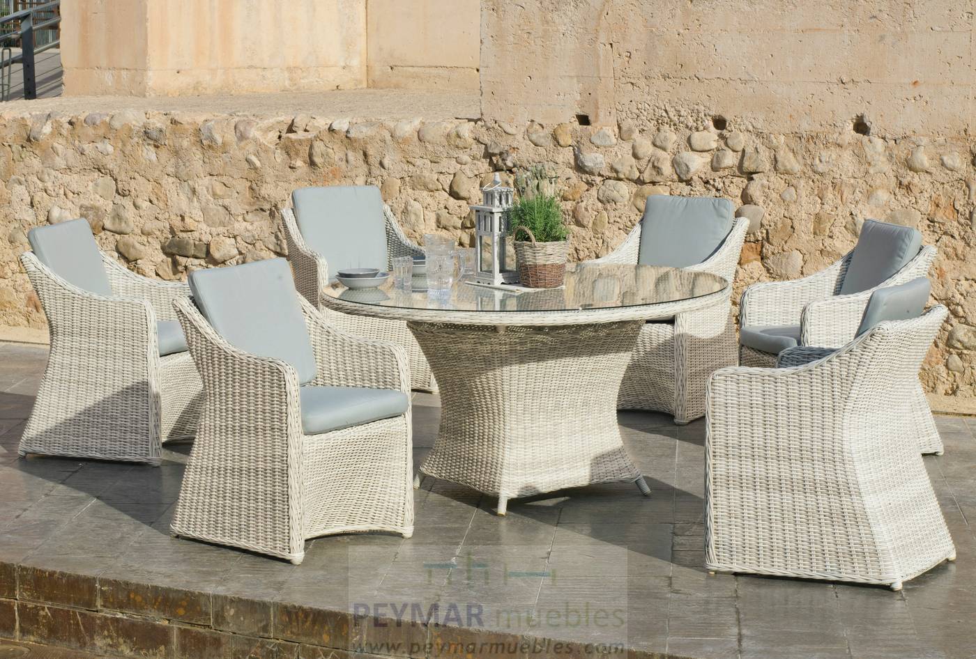 Mesa Médula Luxe Celebes-180 - Mesa de comedor redonda de 180 cm. para jardín o terraza. Fabricada con médula sintética lujo. Tablero de cristal templado.