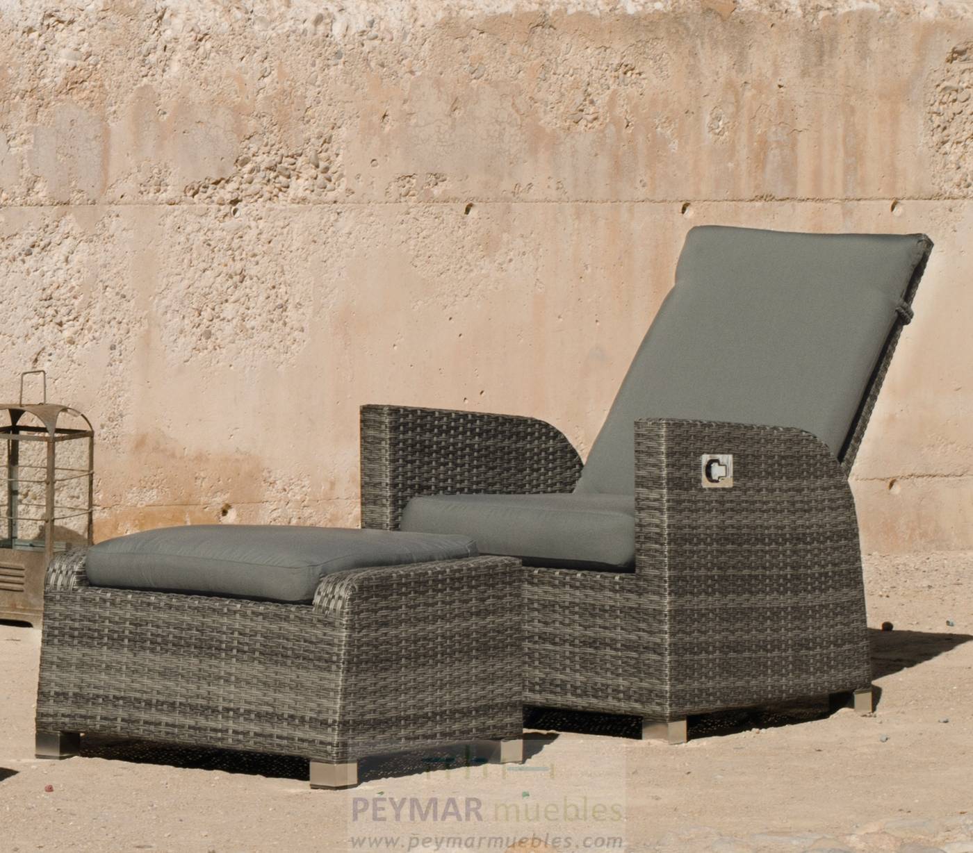 Conjunto Médula Luxe Samba-15 - Conjunto médula sintética lujo color gris: 2 sillones multiposiciones + 1 mesa auxiliar + 2 reposapiés con cojines.