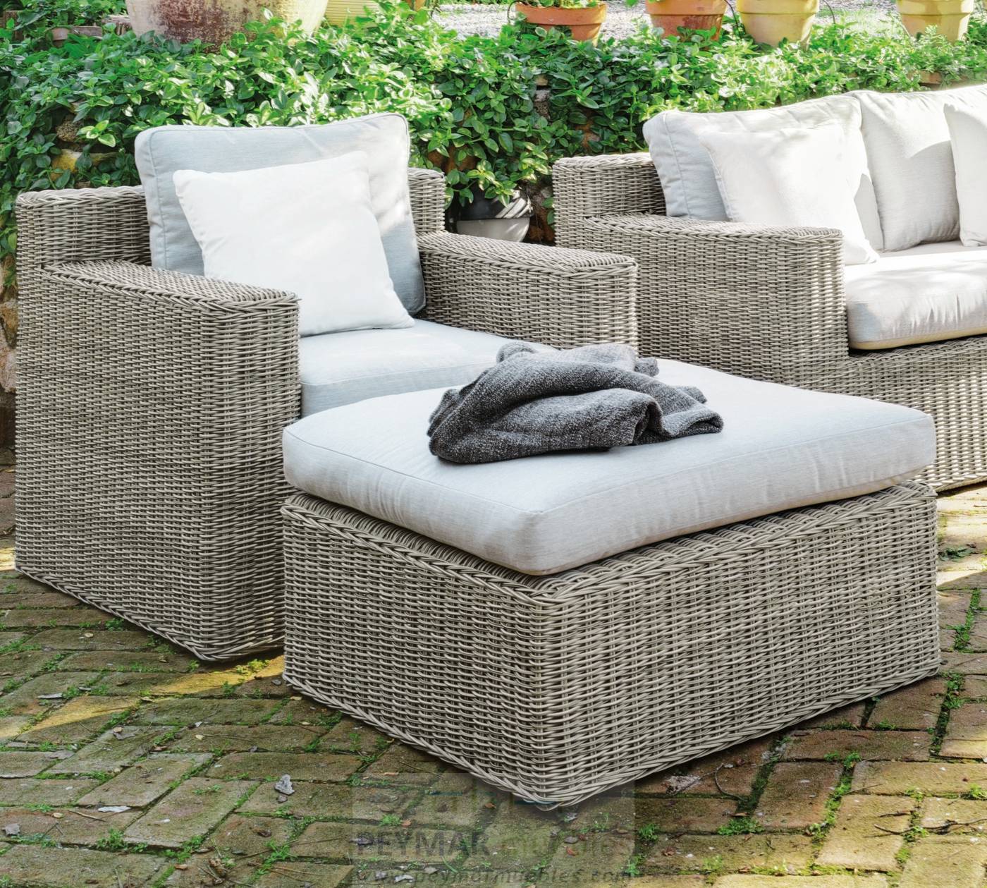 Set Médula Luxe Chanty-10 - Conjunto de jardín de médula lujo: 1 sofá de 3 plazas + 2 sillones + 1 mesa de centro + 2 reposapiés + cojines Dralón Lux.