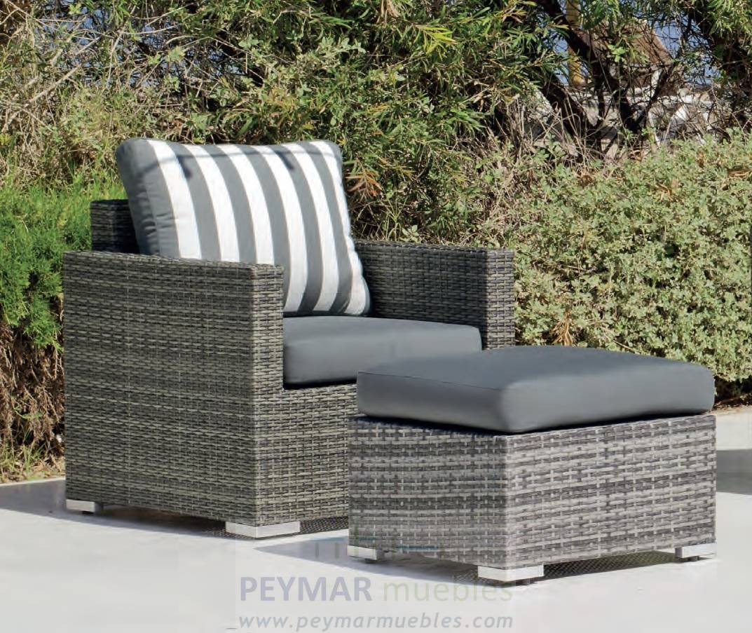 Conjunto Ratán Sintético Doha-10 - Cojunto de ratán sintético color mix-gris: 1 sofá 3 plazas + 2 sillones + 1 mesa de centro + 2 reposapiés. Cojines Dralón color gris.