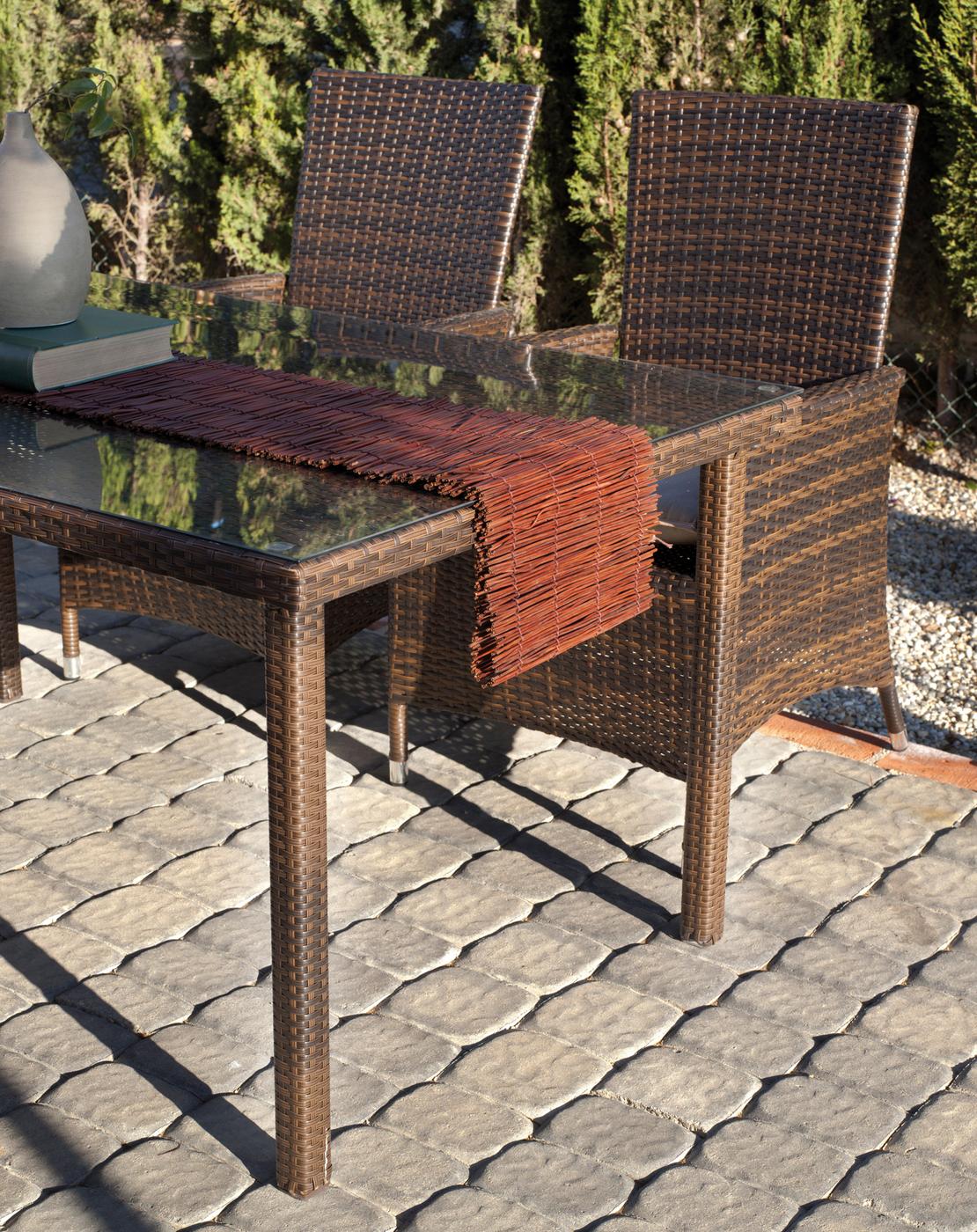 Conjunto Ratán Sint. Bergamo-Reus 150 - Conjunto de ratán sintético color marrón: mesa rectangular de 150 cm. + 4 sillones confort con cojín